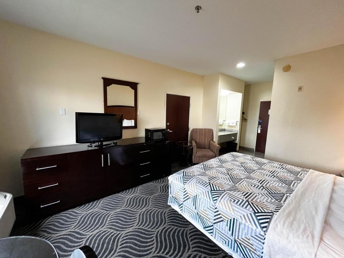 Executive Inn & Suites Breaux Bridge, La Bagian luar foto